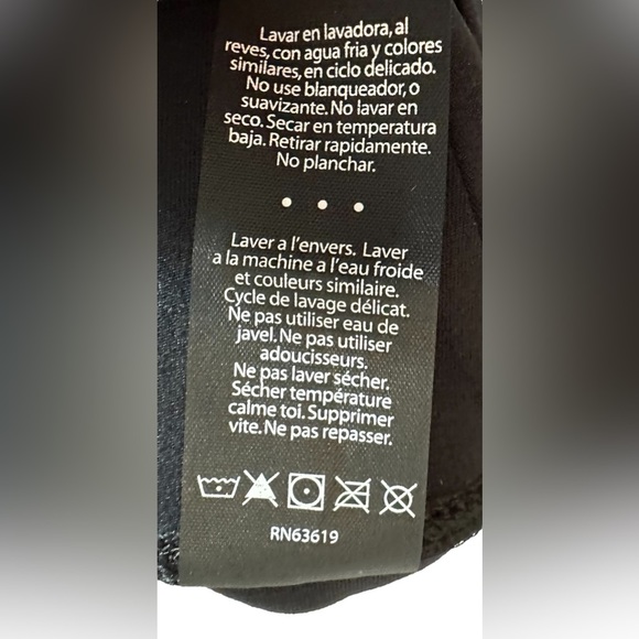 SPYDER Active (Style#SP673) Cropped Pants Ladies, Fitness & Exercise, Size L - Picture 10 of 10